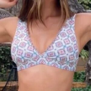 Becca NWT Triangle Bikini Marrakesh Print Tie Back Bathing Suit Swim Top Size S